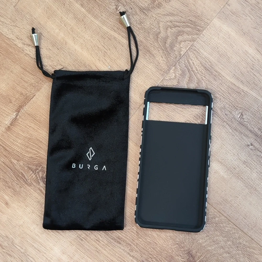 📱Pixel 8 Pro Cell phone cover and dust bag